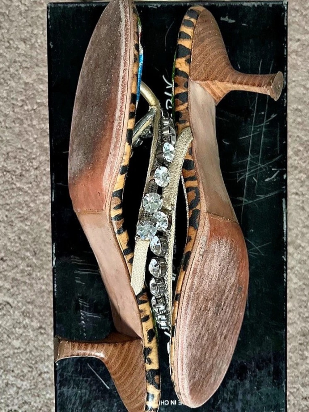 Vintage Beverly Feldman Palm-East Jeweled Tropical Kitten Heels - 8M - Picture 3 of 5